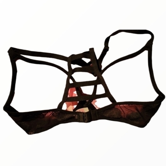 Victoria's Secret Black Floral Lace Lightly Lined Cage Back Bralette - Picture 2 of 4
